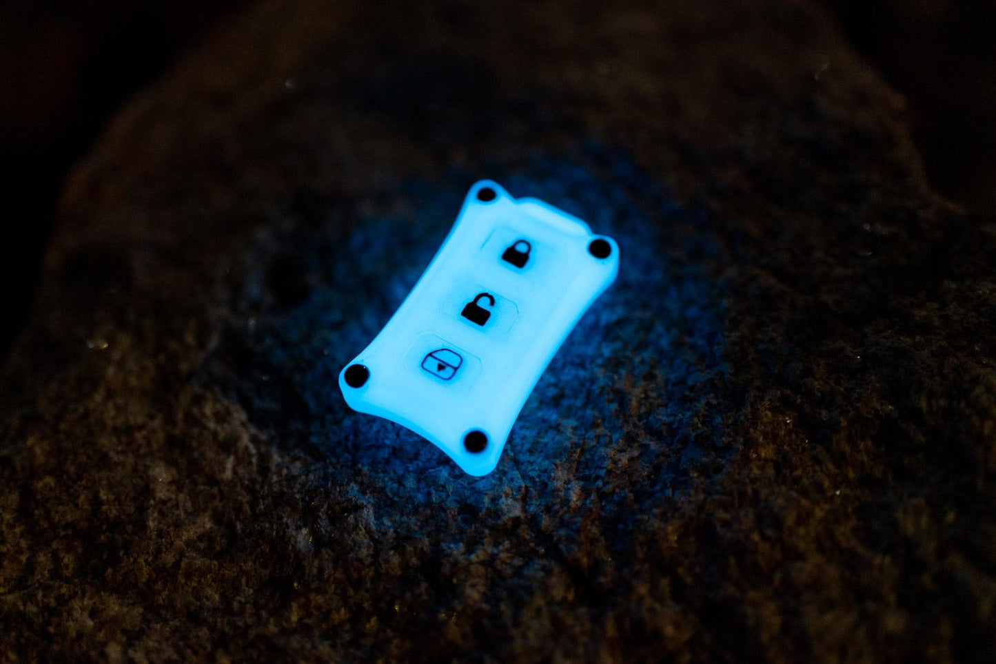 Glow Key Fob for 4Runner | 1999-2009 | Glow in the Dark